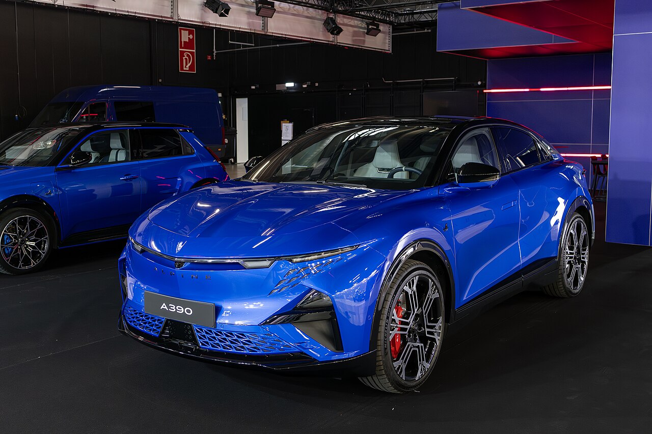 Alpine A390