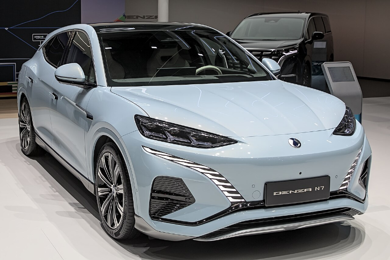 BYD Denza N7