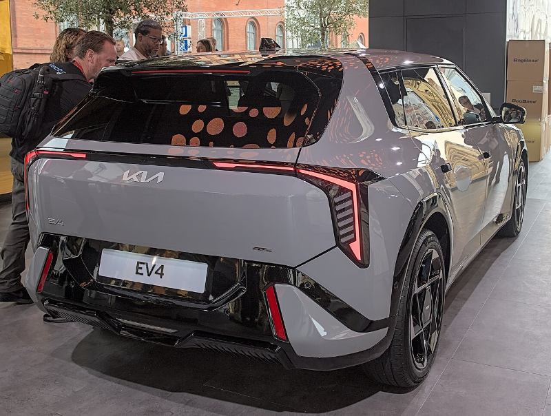 Kia EV4