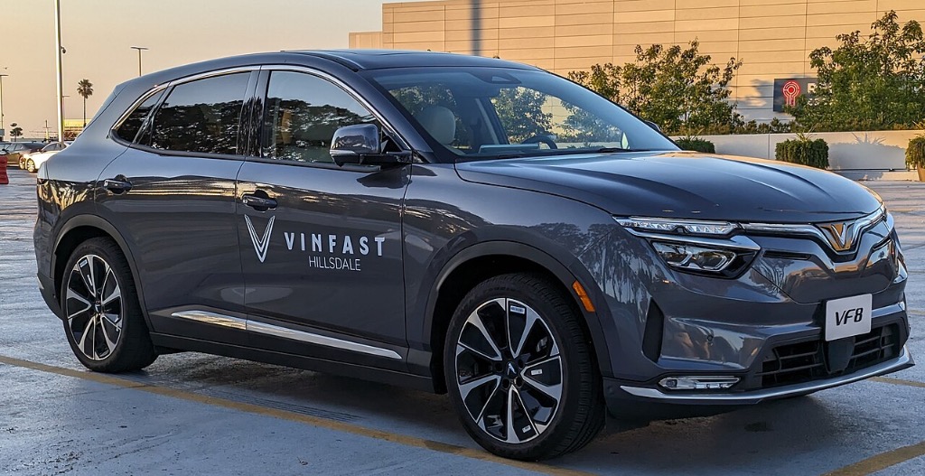 VinFast VF8